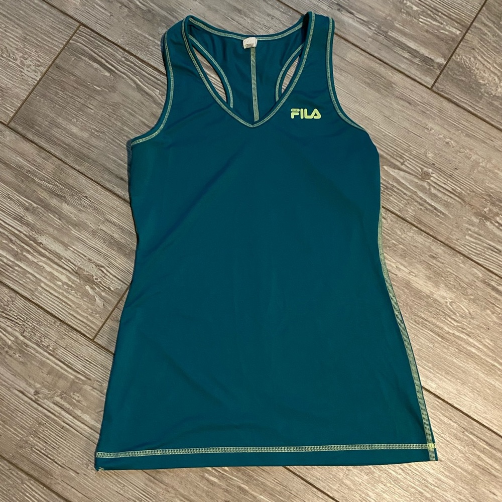GREAT CONDITION FILA TANK TOP.